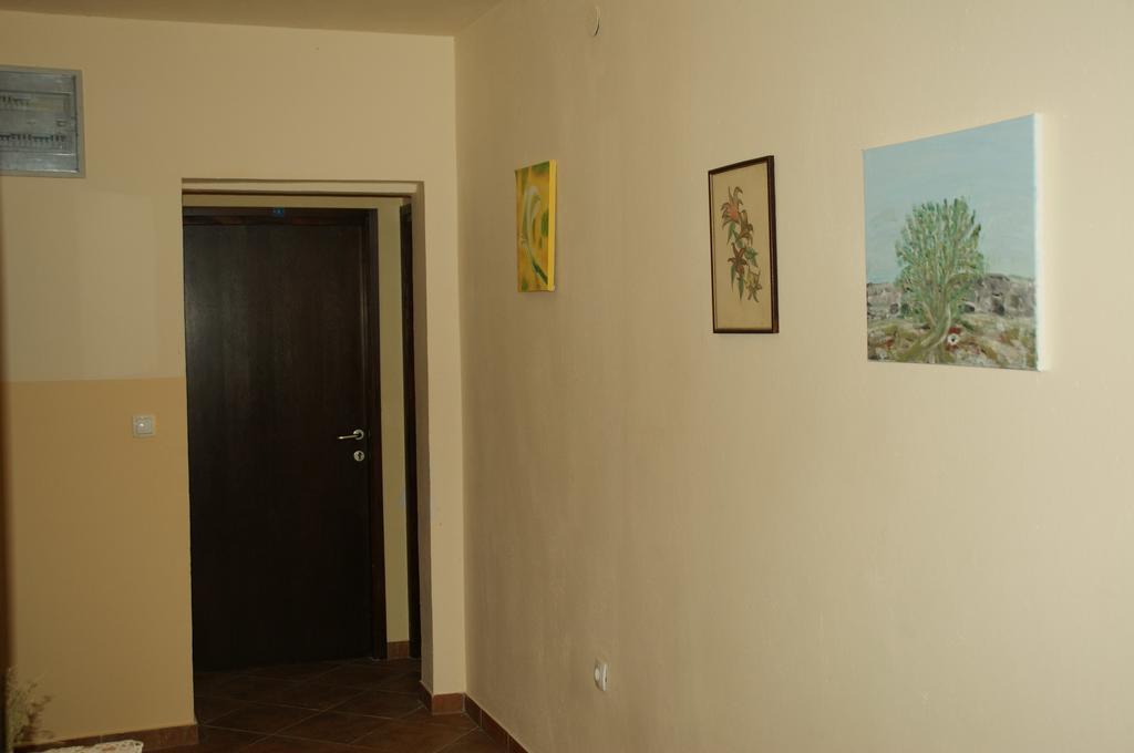 Apartments Vukelic Starigrad Paklenica Bagian luar foto