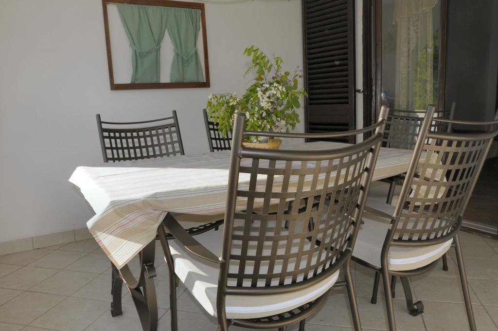 Apartments Vukelic Starigrad Paklenica Bagian luar foto