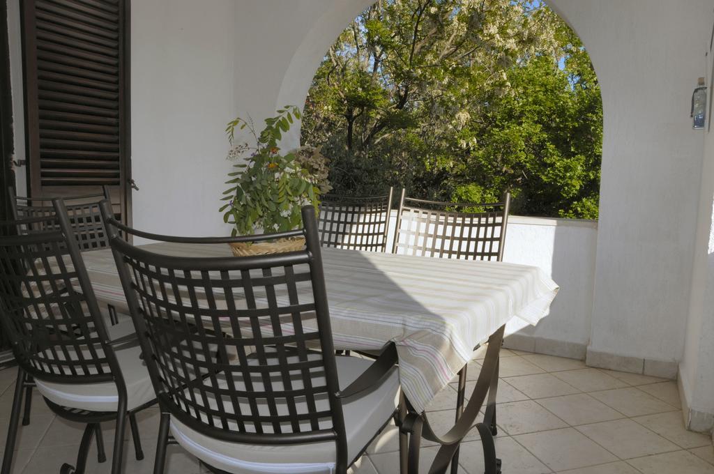 Apartments Vukelic Starigrad Paklenica Bagian luar foto