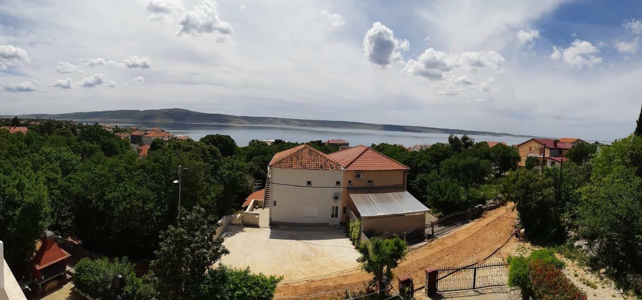 Apartments Vukelic Starigrad Paklenica Bagian luar foto