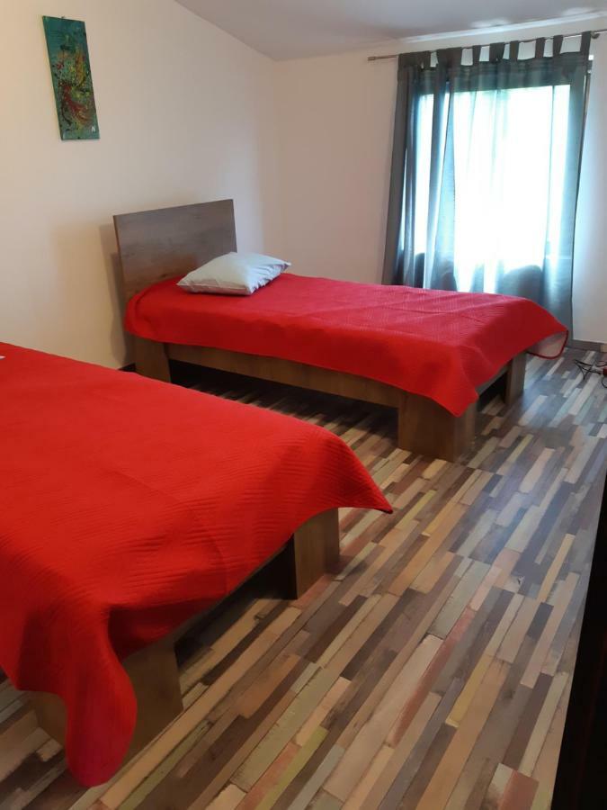 Apartments Vukelic Starigrad Paklenica Bagian luar foto